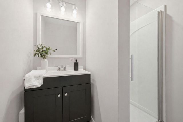 2416 14th Avenue E, North Saint Paul, MN 55109