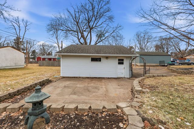 2416 14th Avenue E, North Saint Paul, MN 55109