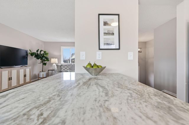 2416 14th Avenue E, North Saint Paul, MN 55109