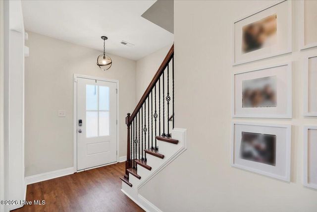 1800 Deerberry Court, Aberdeen, NC 28315