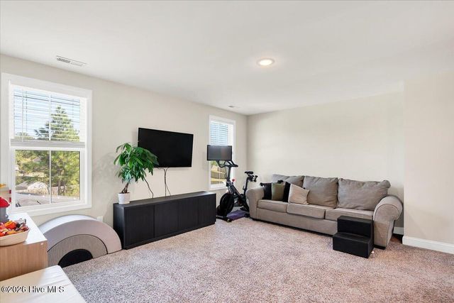 1800 Deerberry Court, Aberdeen, NC 28315