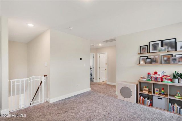 1800 Deerberry Court, Aberdeen, NC 28315