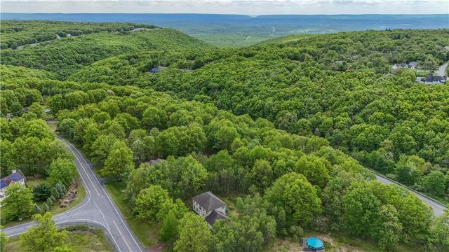 109 Colleen Drive, Tunkhannock Twp, PA 18610