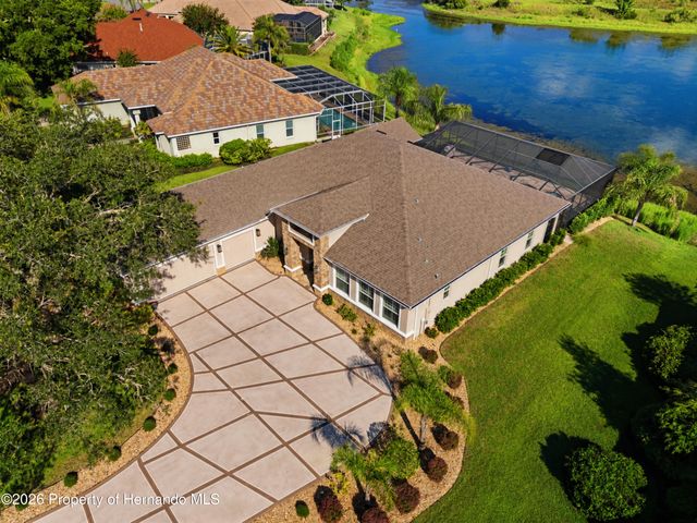 9215 Lake Cypress Loop, Weeki Wachee, FL 34613