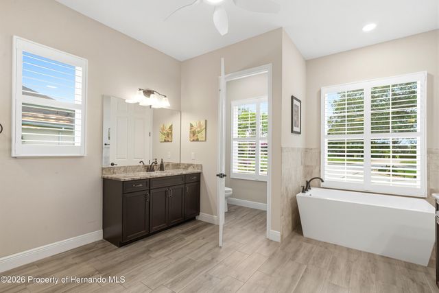 9215 Lake Cypress Loop, Weeki Wachee, FL 34613