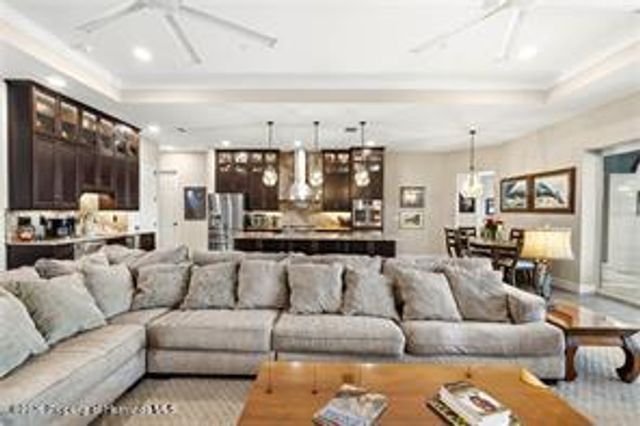 9215 Lake Cypress Loop, Weeki Wachee, FL 34613