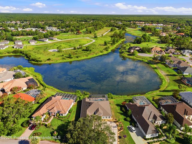 9215 Lake Cypress Loop, Weeki Wachee, FL 34613