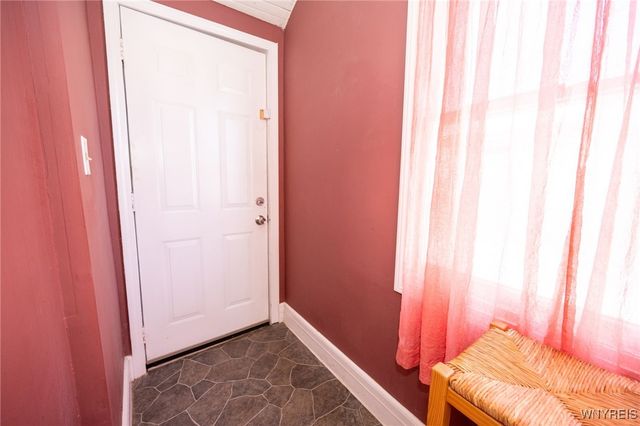 35 Lindbergh Court, Cheektowaga, NY 14225