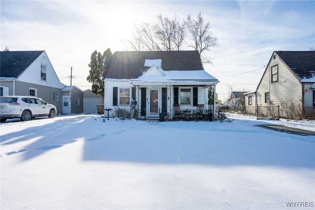 35 Lindbergh Court, Cheektowaga, NY 14225