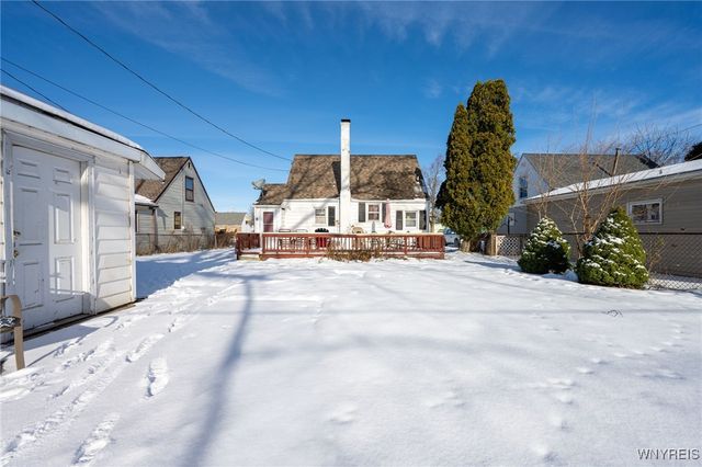 35 Lindbergh Court, Cheektowaga, NY 14225