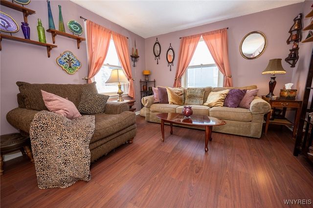 35 Lindbergh Court, Cheektowaga, NY 14225