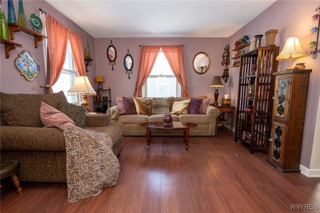 35 Lindbergh Court, Cheektowaga, NY 14225