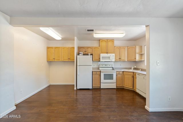 1222 S FARMER Avenue 102-A, Tempe, AZ 85281