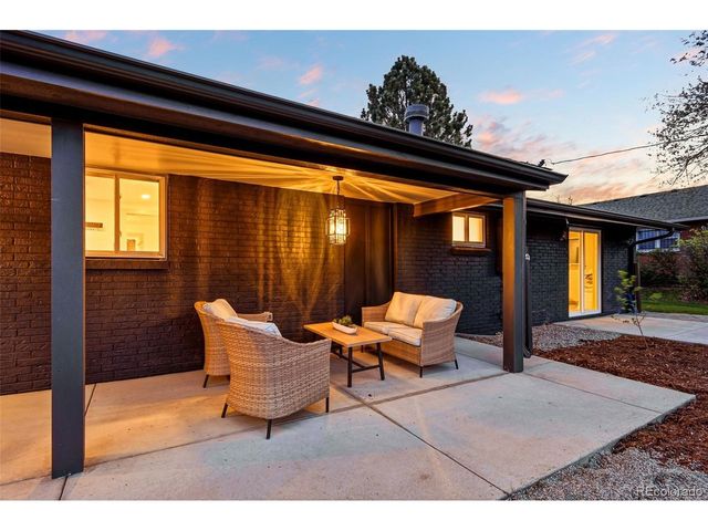 5031 W Quarles Dr, Littleton, CO 80128