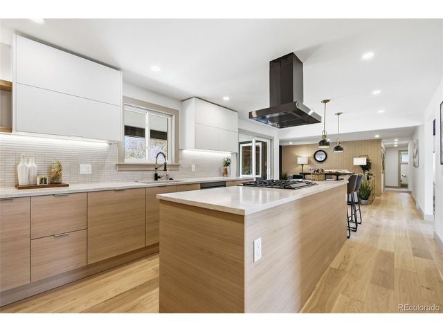 5031 W Quarles Dr, Littleton, CO 80128