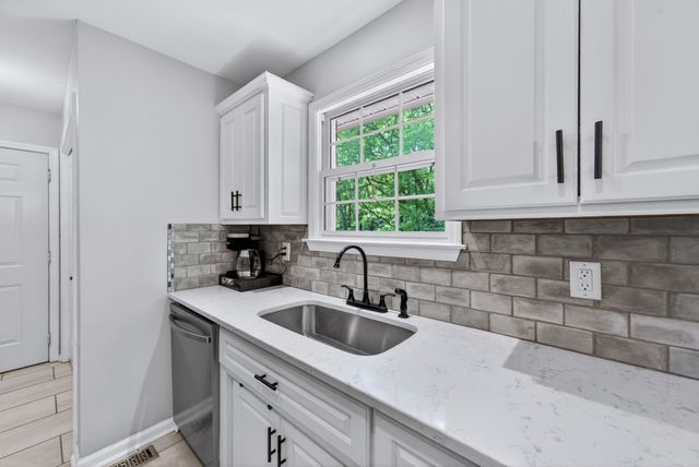 605 Natalie Ln, Spring Hill, TN 37174