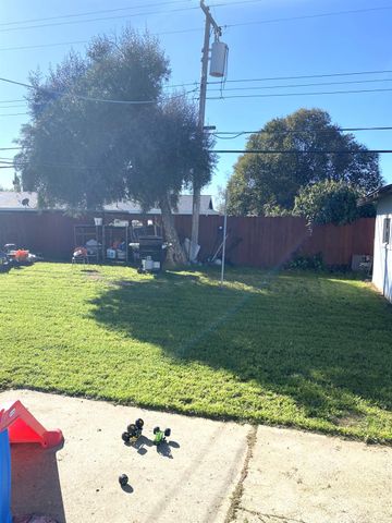 7000 Forman Way, Sacramento, CA 95828