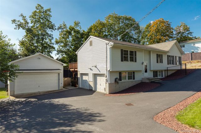 41 Martin Drive, Poughkeepsie, NY 12603