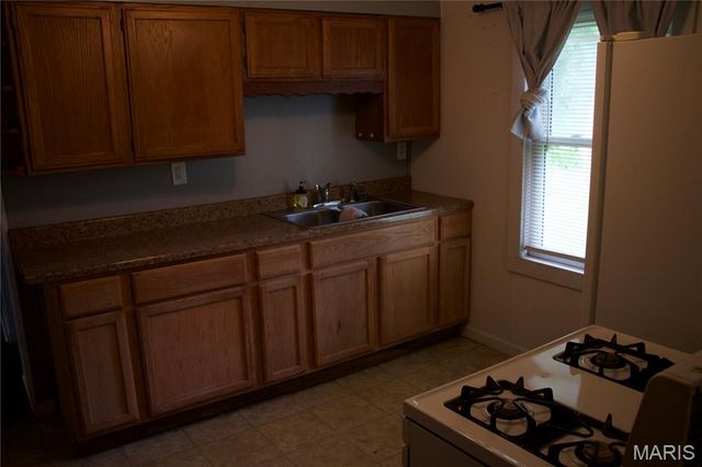 621 Bernard Drive, Belleville, IL 62223