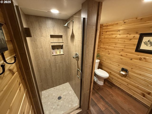 4081 S Tenmile Lake, Lakeside, OR 97449