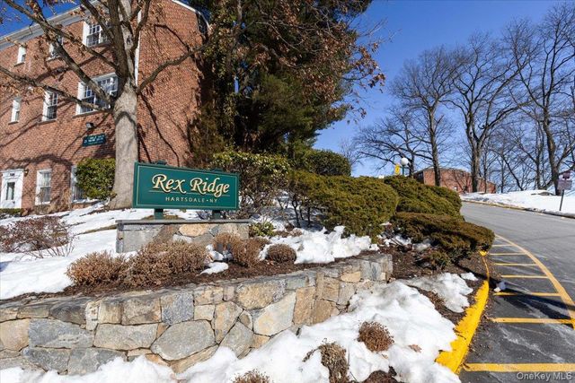 21 Fieldstone Drive 197, Hartsdale, NY 10530