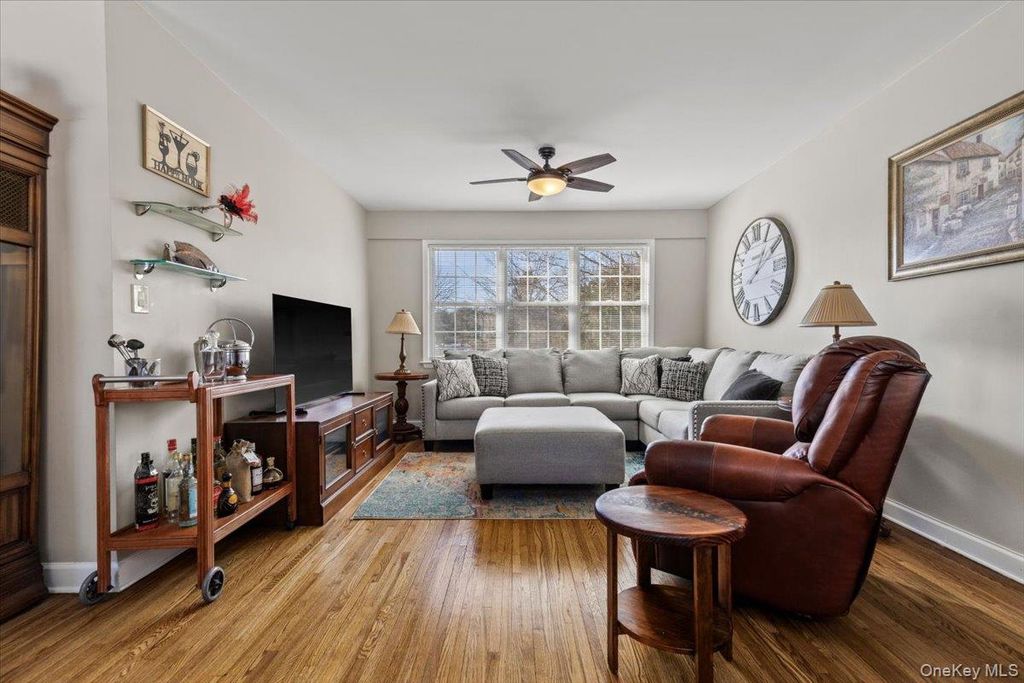 21 Fieldstone Drive 197, Hartsdale, NY 10530