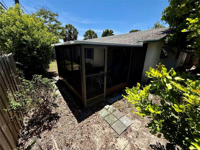1004 CONNECTICUT ROAD, Tarpon Springs, FL 34689
