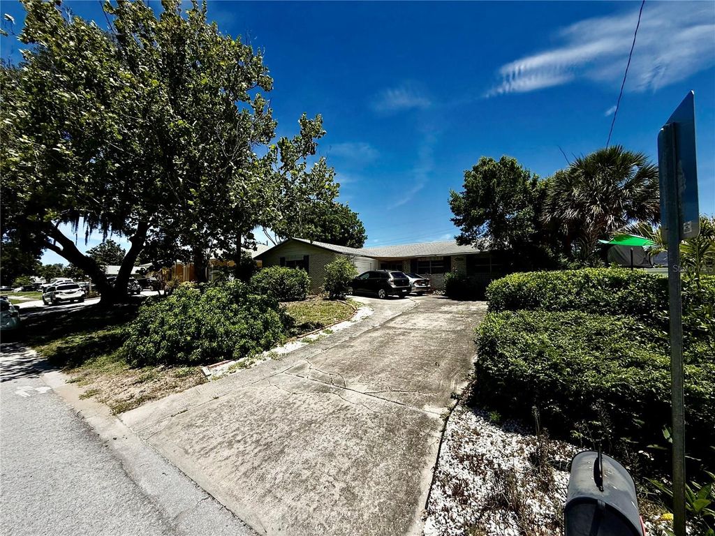 1004 CONNECTICUT ROAD, Tarpon Springs, FL 34689