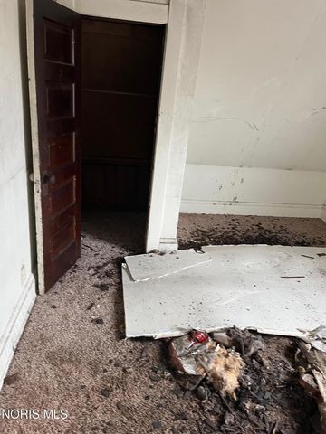 3305 N Detroit Avenue, Toledo, OH 43610