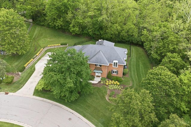 9486 Oakhurst Court, Blue Ash, OH 45241