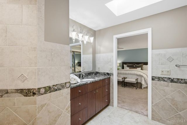 9486 Oakhurst Court, Blue Ash, OH 45241