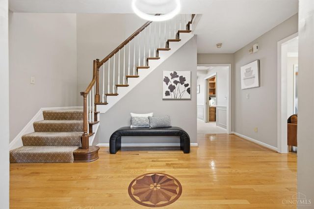 9486 Oakhurst Court, Blue Ash, OH 45241