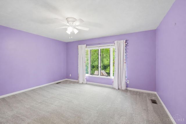 9486 Oakhurst Court, Blue Ash, OH 45241