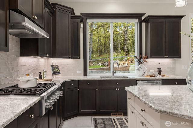 26610 SE 9th Way, Sammamish, WA 98075