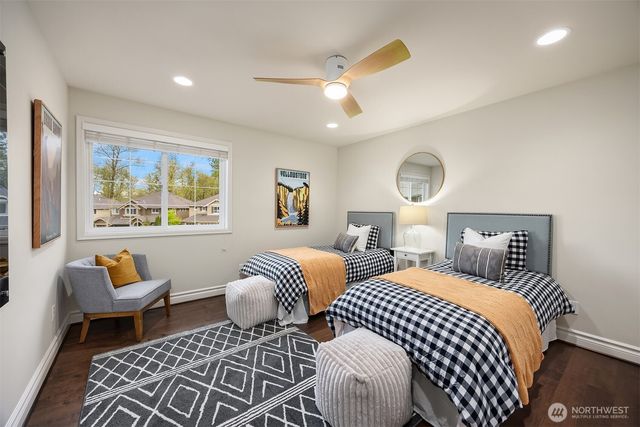 26610 SE 9th Way, Sammamish, WA 98075