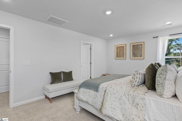 101 Green Pasture Road, Fountain Inn, SC 29644
