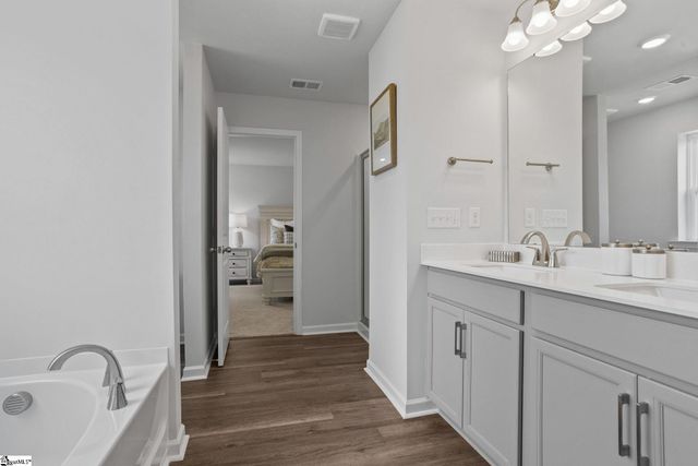 101 Green Pasture Road, Fountain Inn, SC 29644