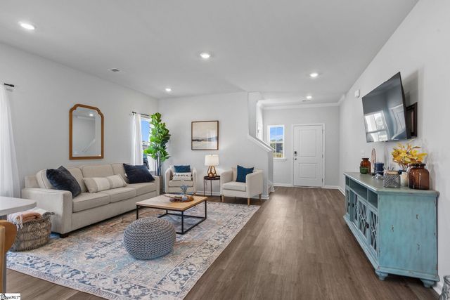 101 Green Pasture Road, Fountain Inn, SC 29644