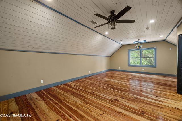 1009 OLD WELAKA Road, Pomona Park, FL 32181
