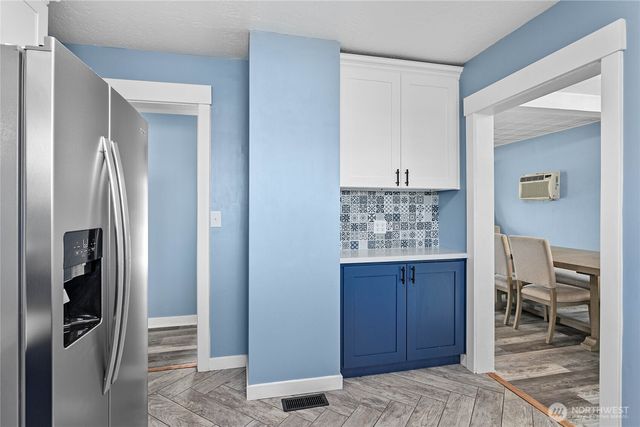 208 Harrison Street, Sumas, WA 98295