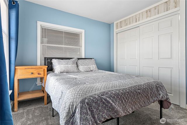 208 Harrison Street, Sumas, WA 98295