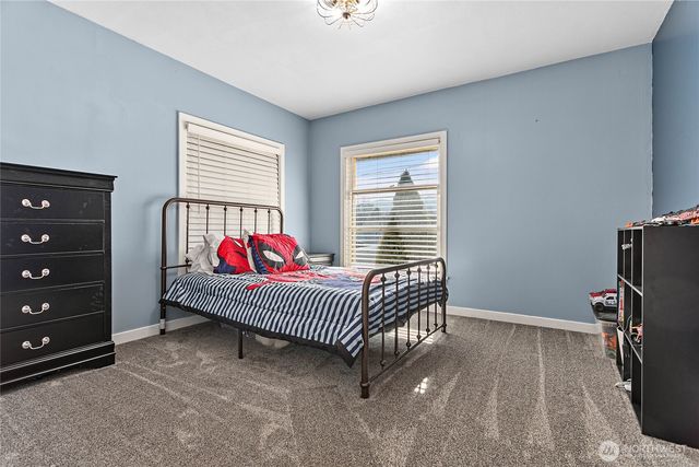 208 Harrison Street, Sumas, WA 98295