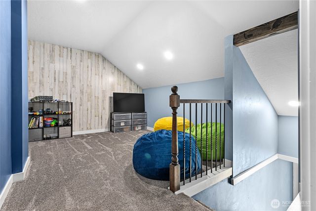 208 Harrison Street, Sumas, WA 98295