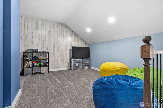 208 Harrison Street, Sumas, WA 98295