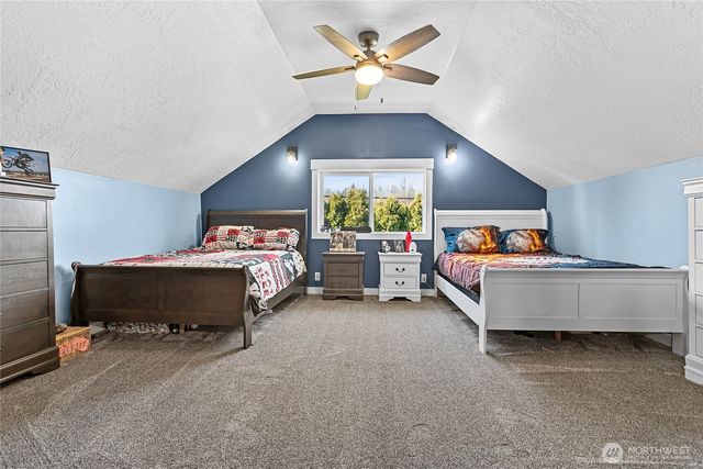 208 Harrison Street, Sumas, WA 98295