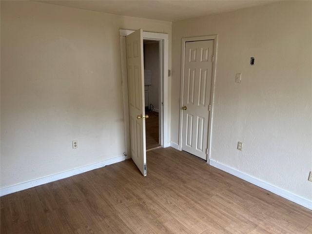 412 Owens Street, Houston, TX 77029