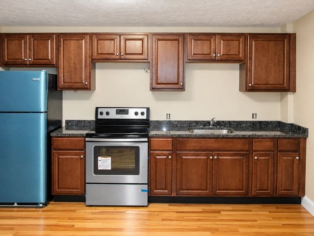 393 Washington St. 2, Braintree, MA 02184
