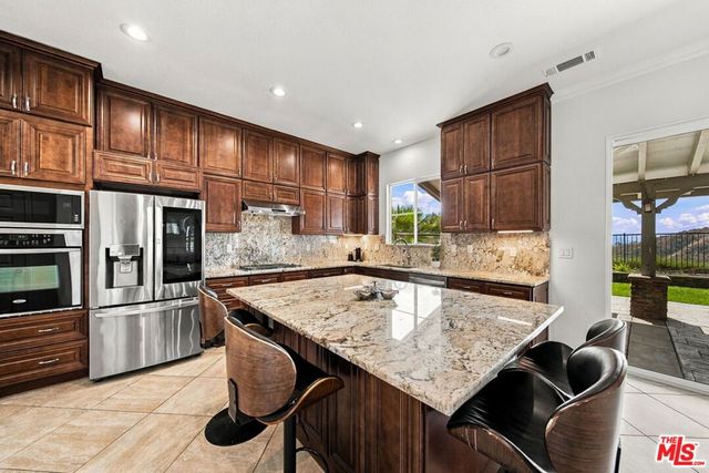 28035 Linda Lane, Santa Clarita, CA 91350