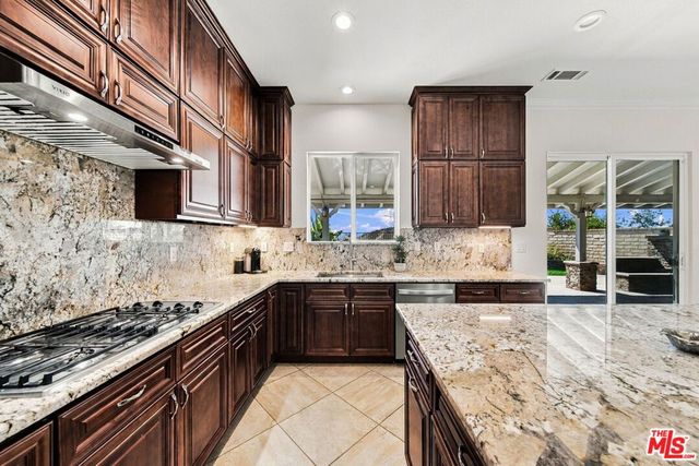 28035 Linda Lane, Santa Clarita, CA 91350