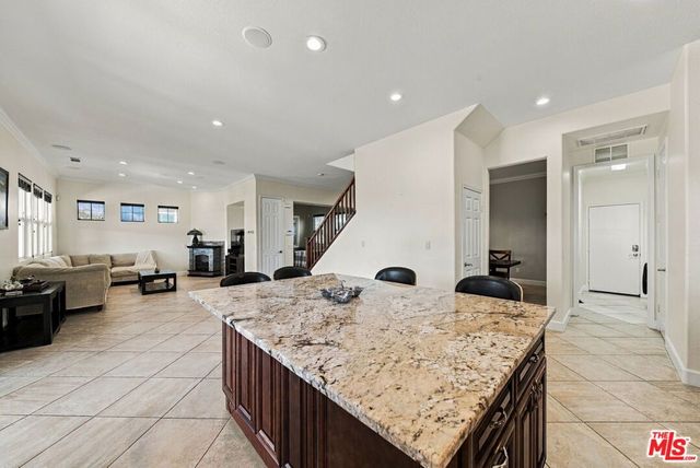 28035 Linda Lane, Santa Clarita, CA 91350